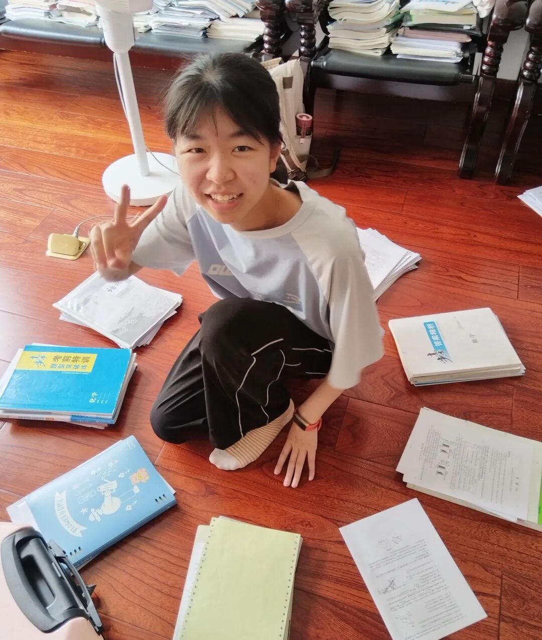 来自福建!姐姐,二等功臣!妹妹,考入国防科大!