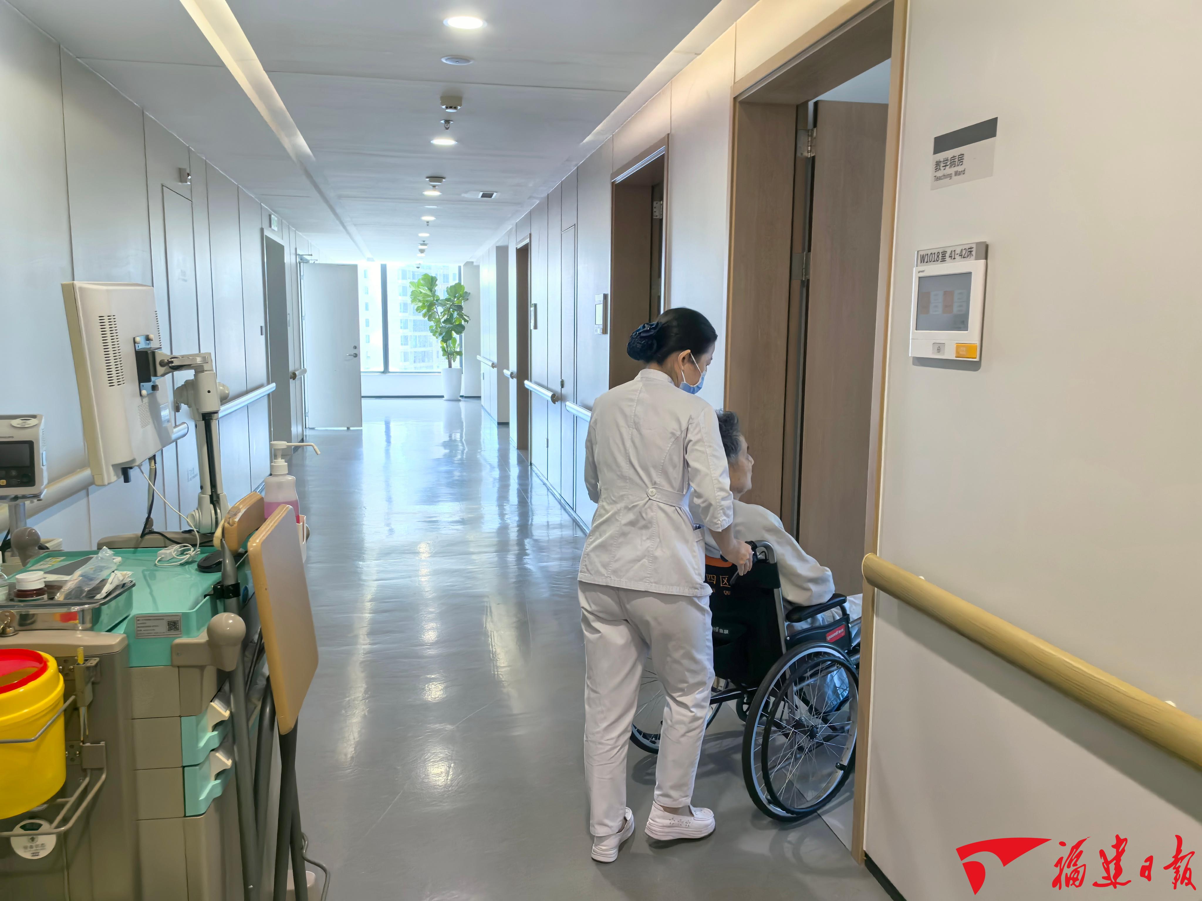 免陪照护,住院陪护有了“新解法”