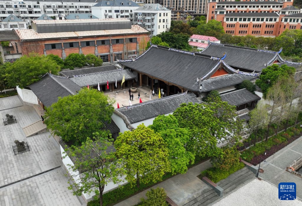这是4月2日在福州马尾拍摄的中国船政文化园内复建的船政衙门（无人机照片）。新华社记者 林善传 摄
