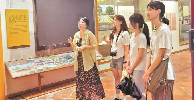 福建师大学子赴泉州府文庙开展社会实践