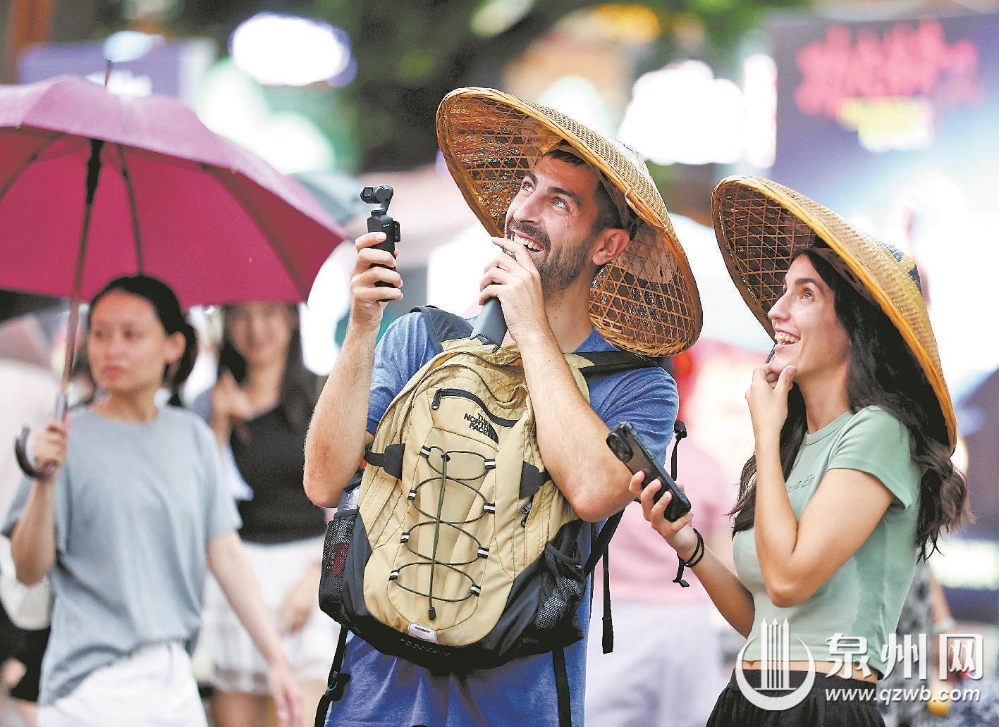 台风“红霞”送清凉 阵雨持续加码
