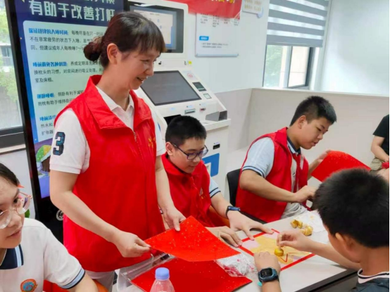 福州乐天泉社区举办纪念长征胜利90周年红色研学活动