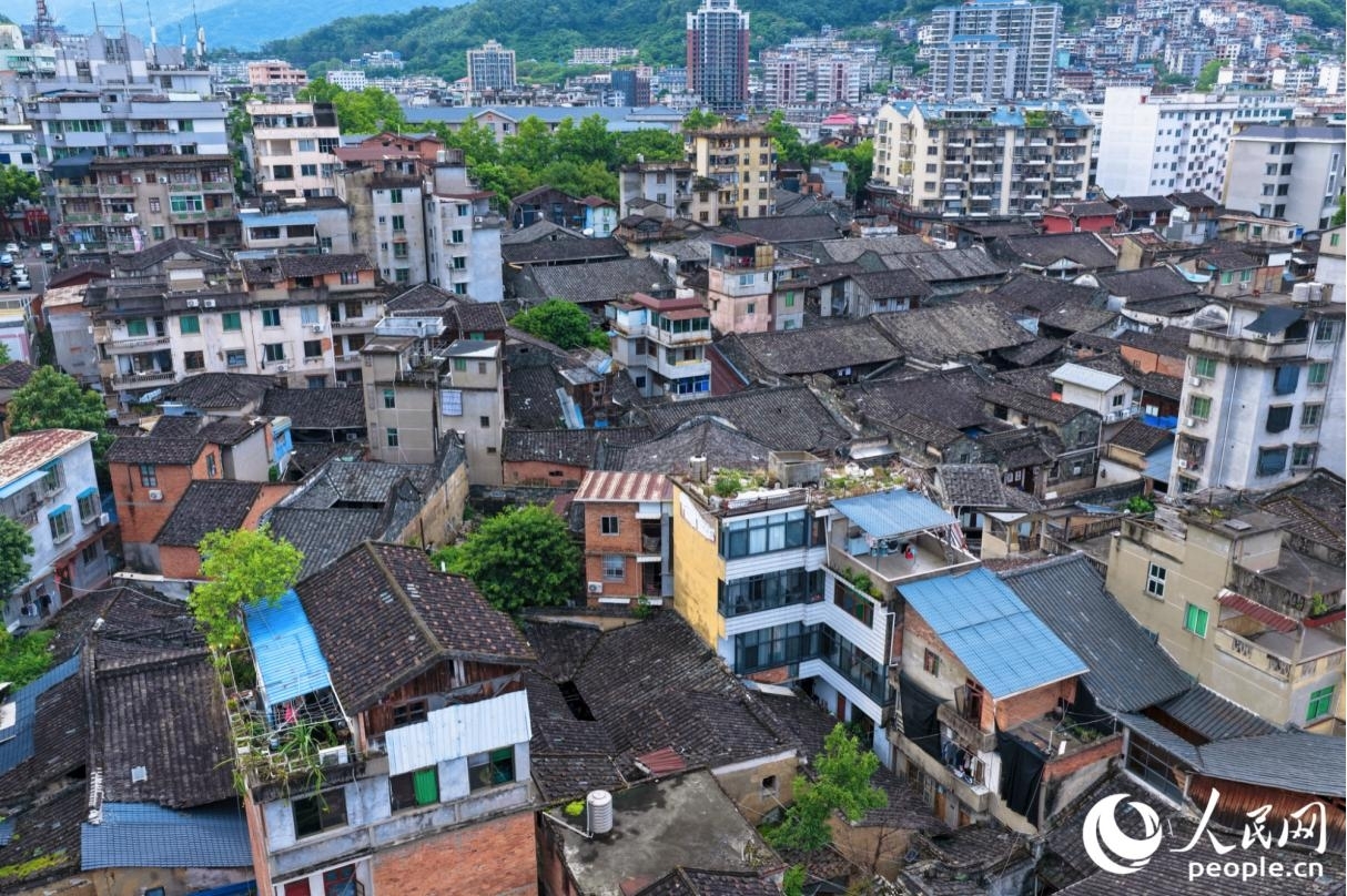 街区内现存的巷、弄，除少量因现代建设改向、扩大外，大部分基本沿用了自明代以来的走向与规格。人民网记者 李唯一 摄