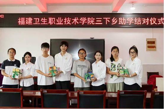 以药学之长赋能成长福建卫生职院药学院学子开展校园科普实践
