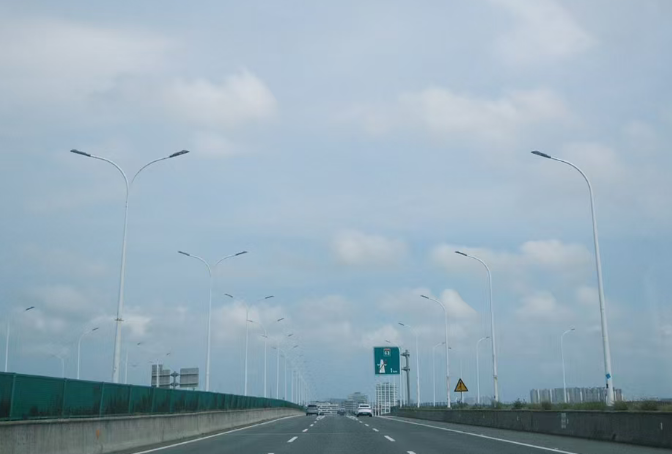 台风“白海豚”或直奔我国 福建局地暴雨强对流