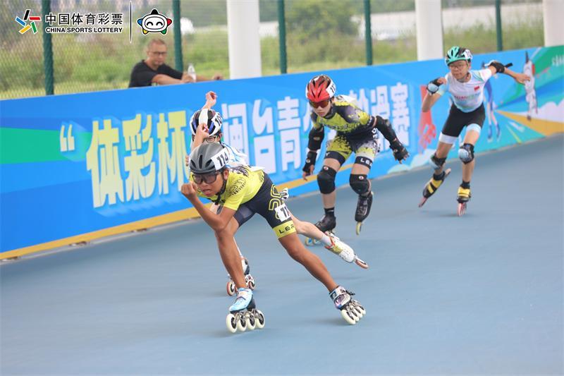 “体彩杯”闽台青少年轮滑赛掀起两岸竞速热潮