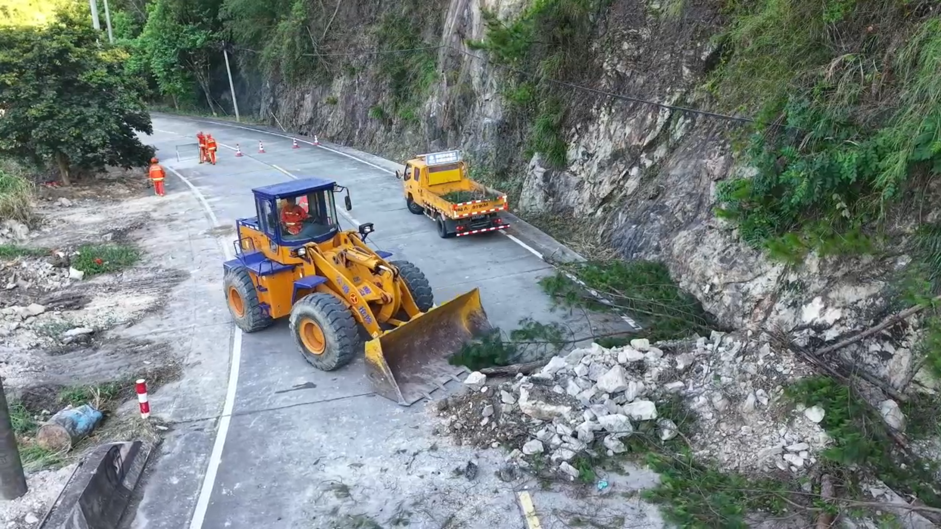 闽清公路中心参与全县2026防汛防台风应急综合演练