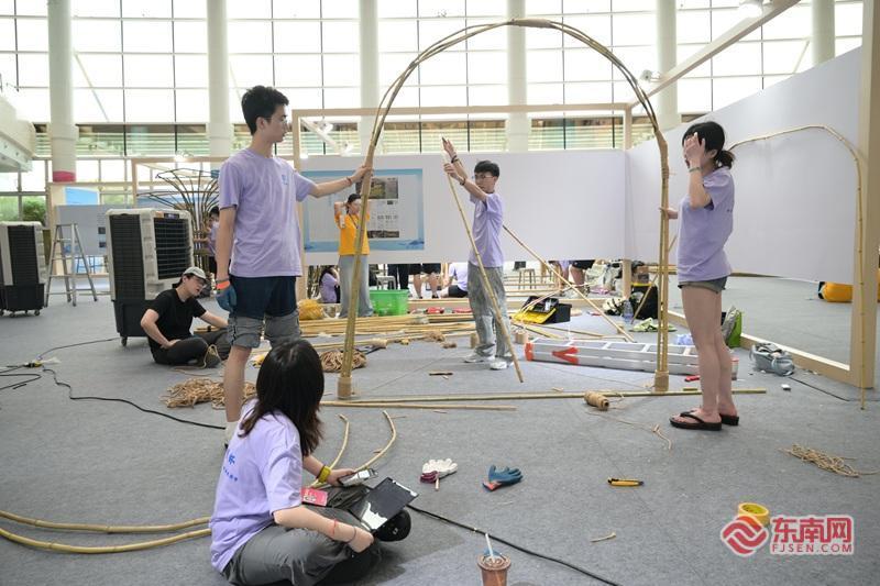 大学生实体建构大赛现场。海青荟组委会供图