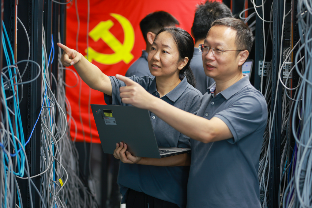 汲取源头活水 学习贯彻习近平党建思想①丨35年,从堡垒工程到党建引领