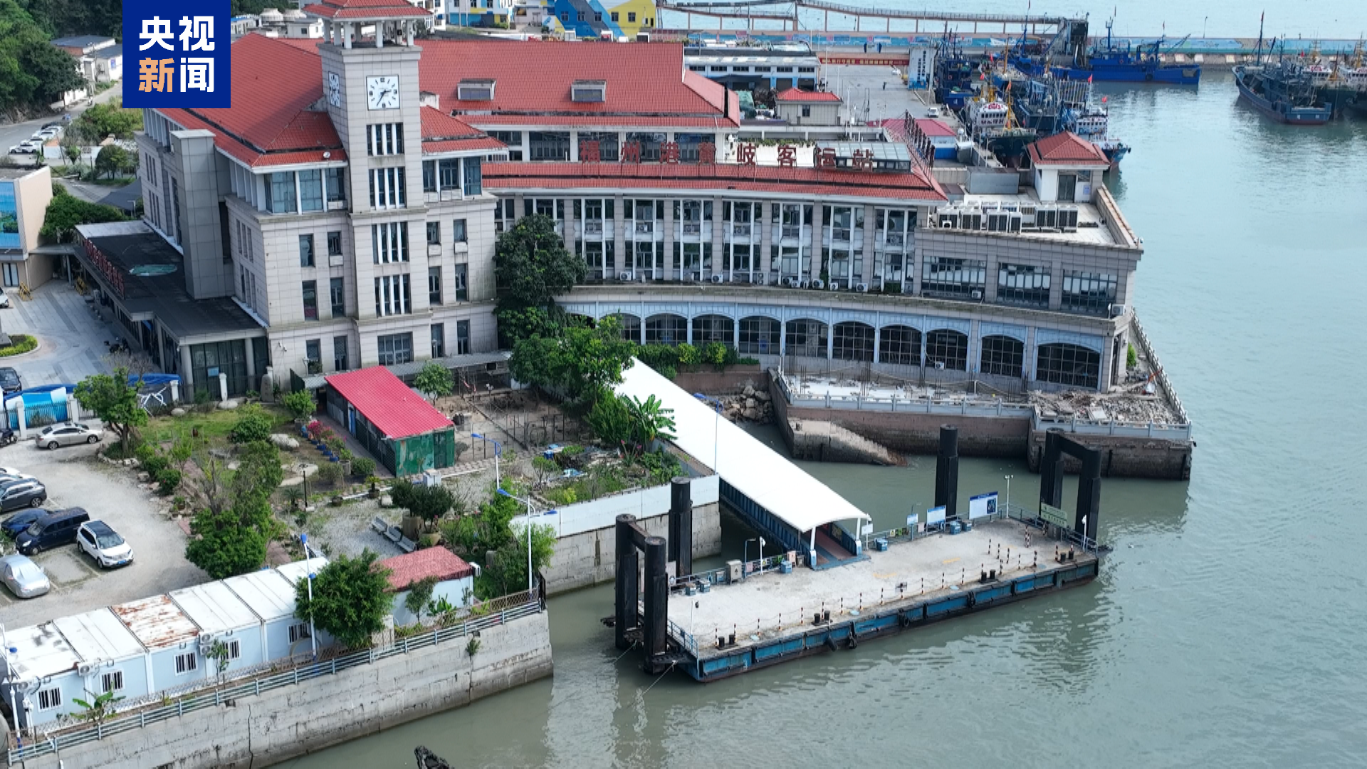 受台风“白海豚”影响 福建沿海40条航线停航