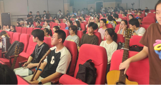 鳌峰学子青春慈善音乐会在福建省少年儿童图书馆上演174