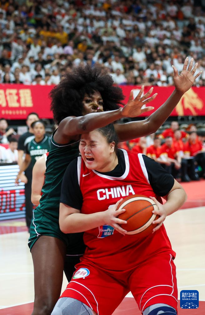 女篮热身赛：中国队胜尼日利亚队