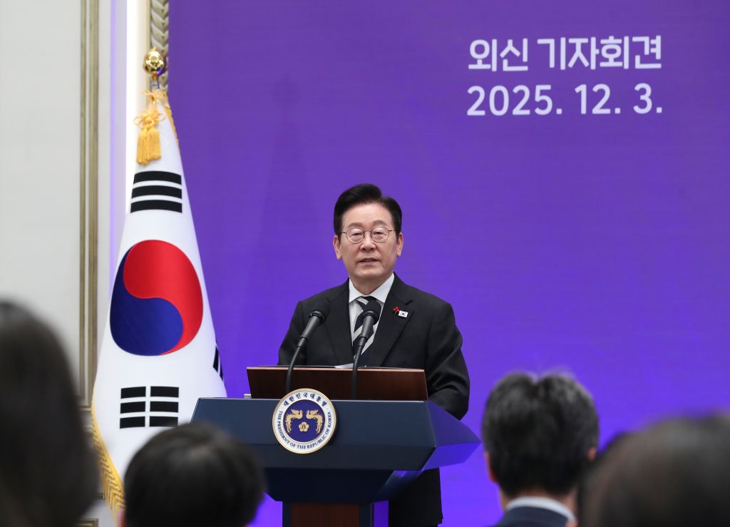 韩国总统李在明支持率降至新低