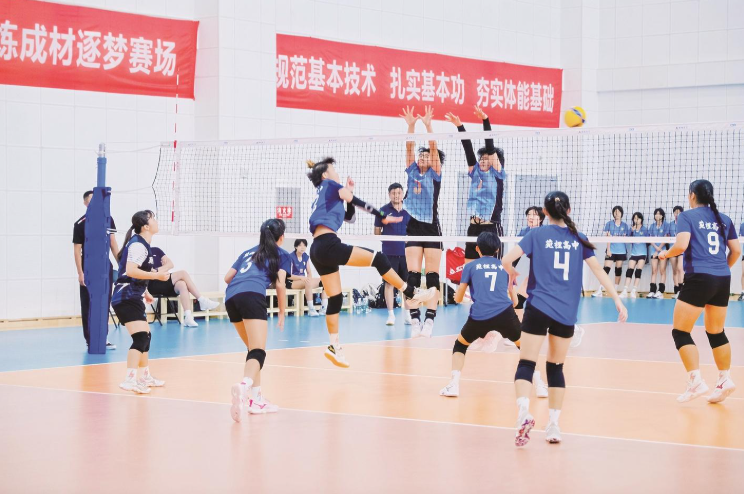 漳州：以球会友 搭起青春“连心桥”
