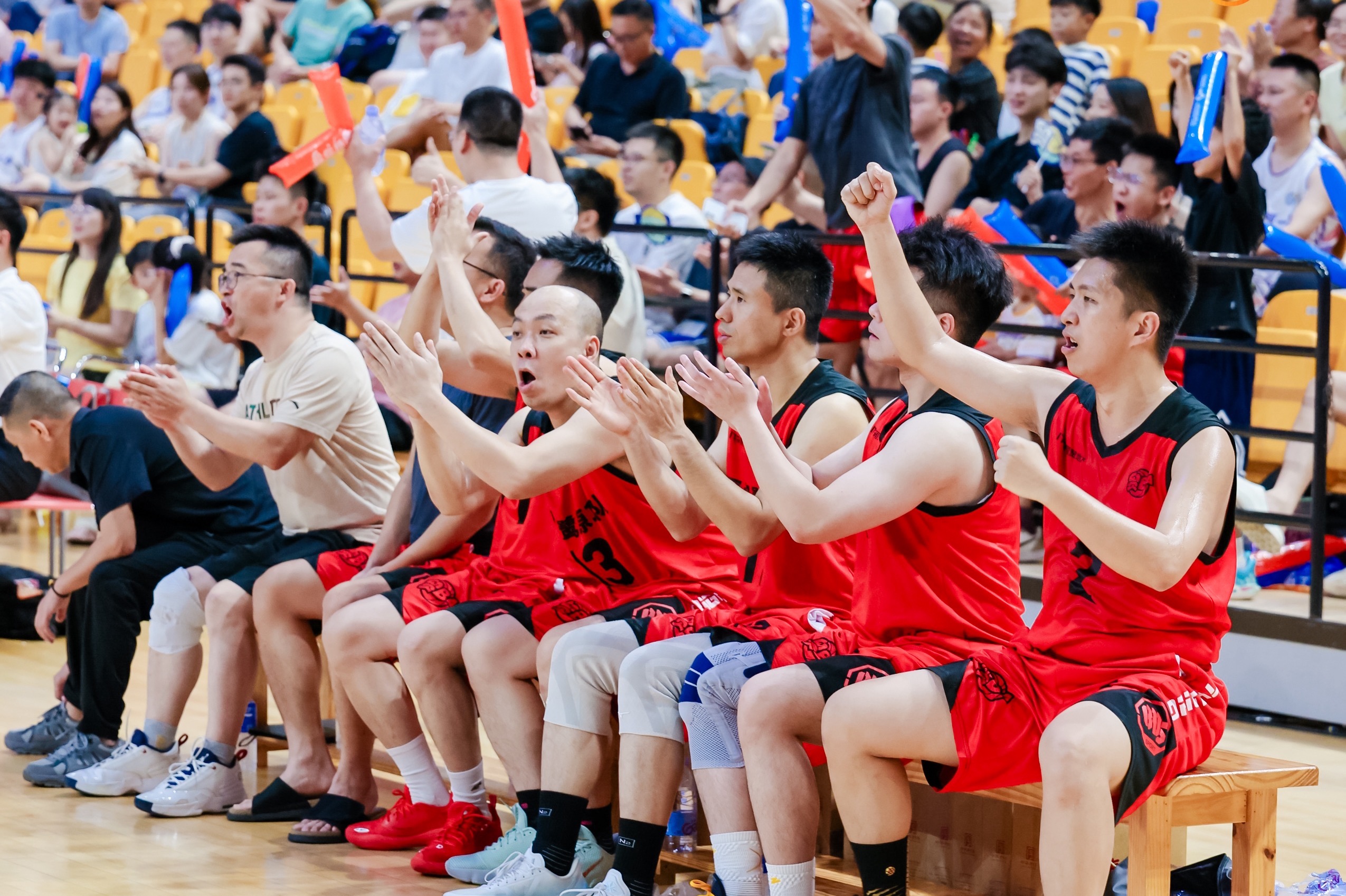 刘玉栋现身2026“贸BA”总决赛 “社区里的中国篮球”点亮邻里圈