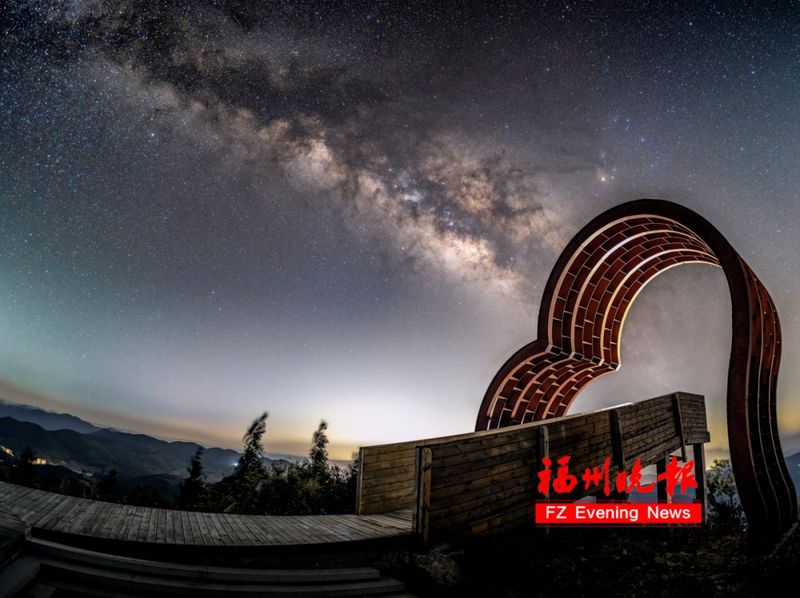 福州闽侯大湖乡打造“昼游山水避暑、夜赏流萤星空”文旅体系。