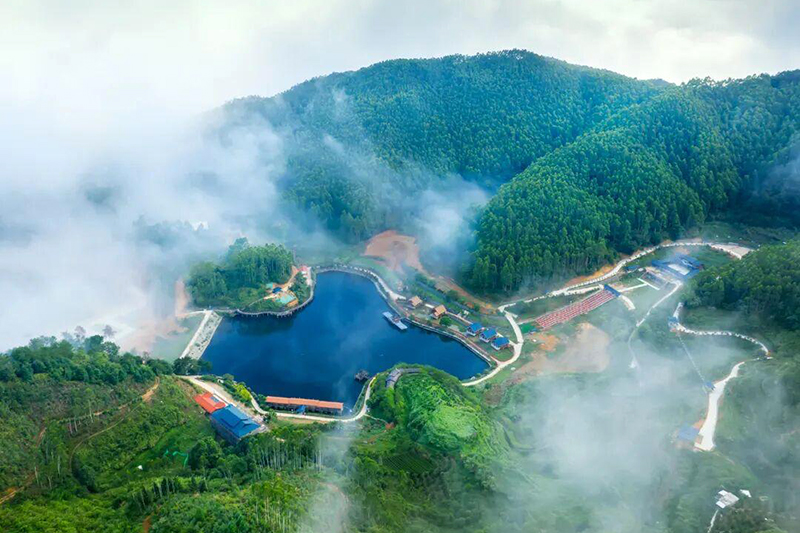 石镜山景区。