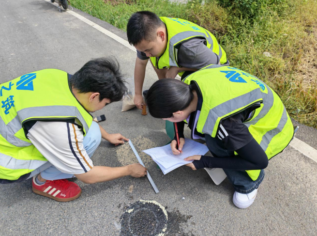 技测乡路赋能振兴 青春躬行助力新农