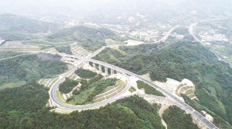 漳州天宝至龙岩蛟洋高速公路改扩建工程获詹天佑奖