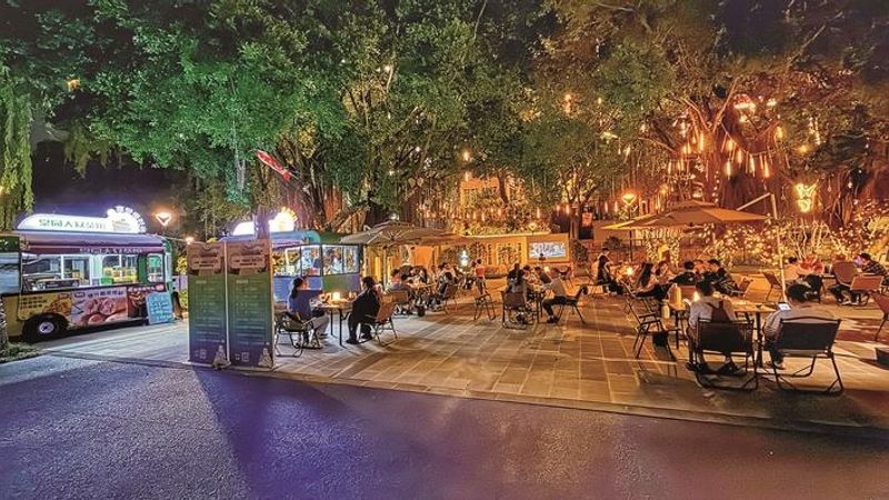 听，是街巷夜市的鲜活烟火