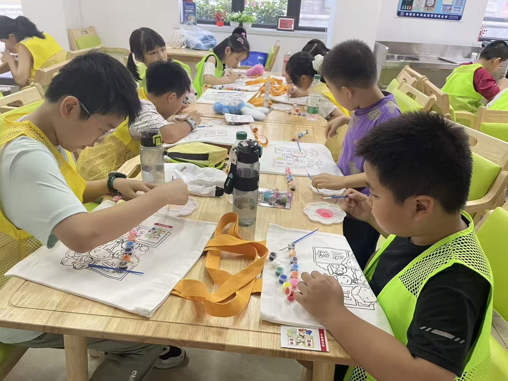 福州鼓东街道中山社区开展“扬家风 倡文明”家风家训系列研学活动