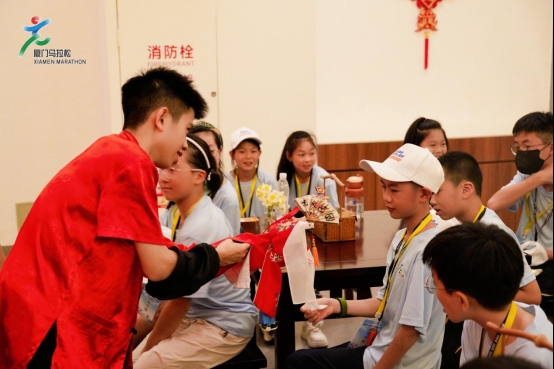 第三届“厦门马拉松杯”青少年公益体育研学营开启文化寻根之旅,遇见烟火漳州!