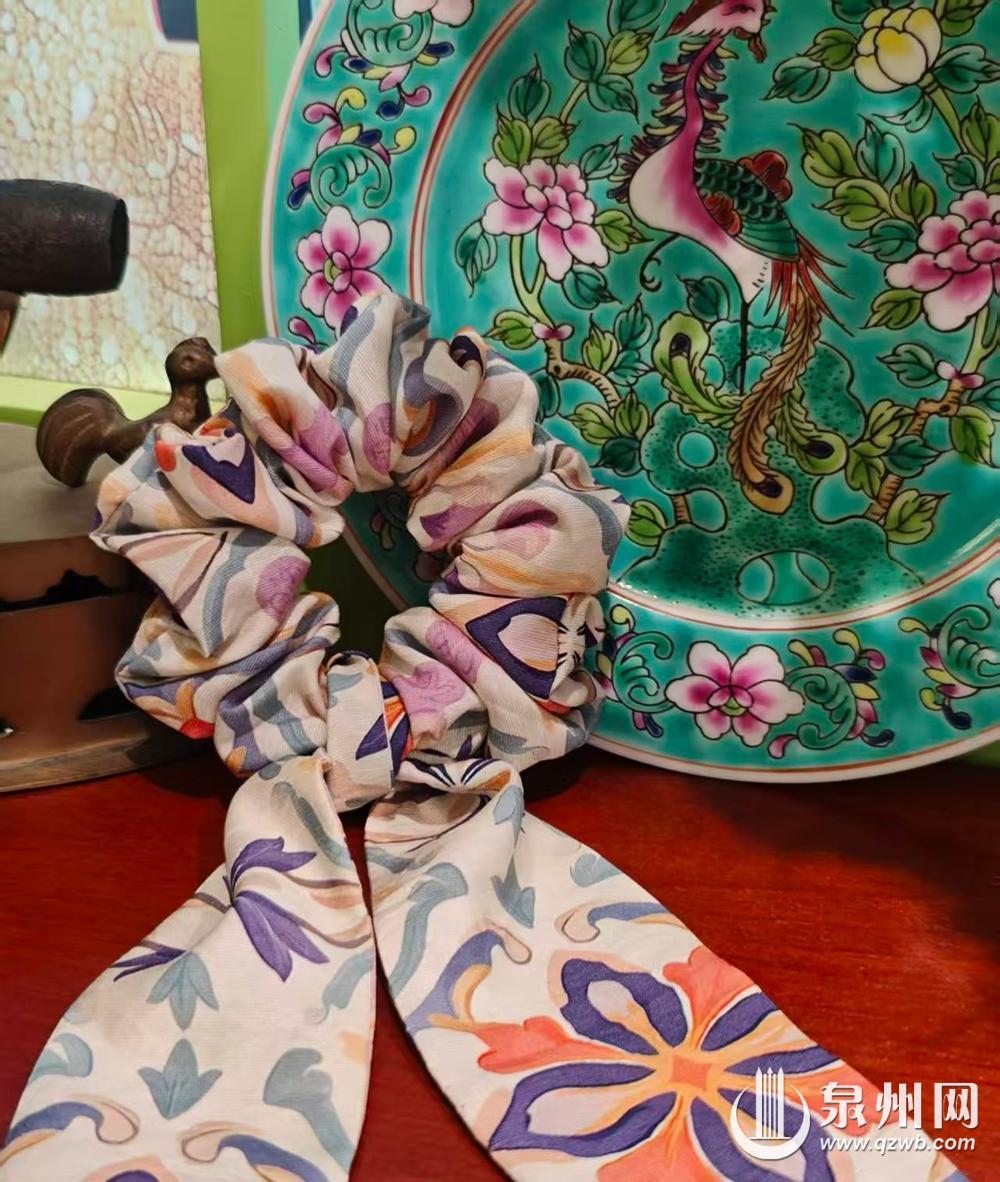 花砖纹样发饰