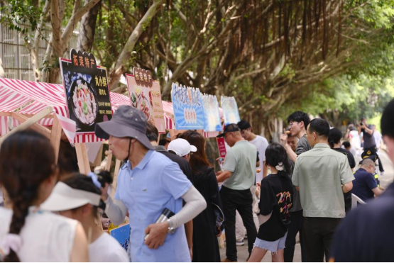 中国服务区&mdash;&mdash;高速路衍经济篇：福建高速交1475