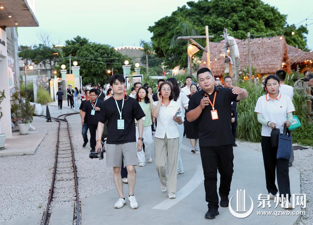 “活力中国调研行”主题采访活动走进泉州首站举行