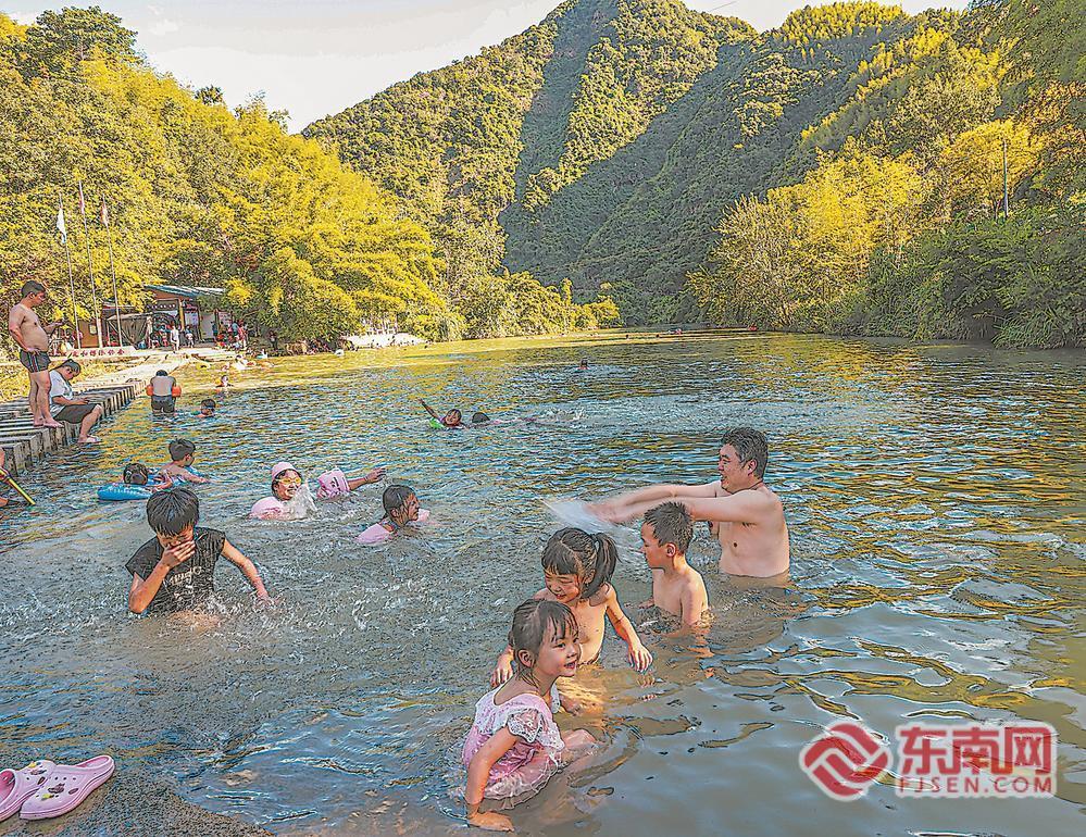 政和县：一溪碧水送清凉