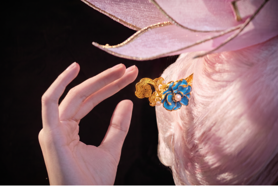 网龙旗下经典IP《魔域》2026&ldquo;芙蓉梦华&rdquo;主题花魁赛正式启幕，官方发布非遗点翠金饰制作纪录片