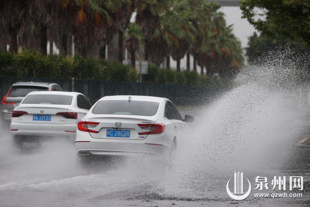 今日泉州市大到暴雨 明日中到大雨