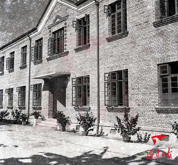▲20世纪50年代初，位于福州东街的福建日报宿舍。福建日报社藏