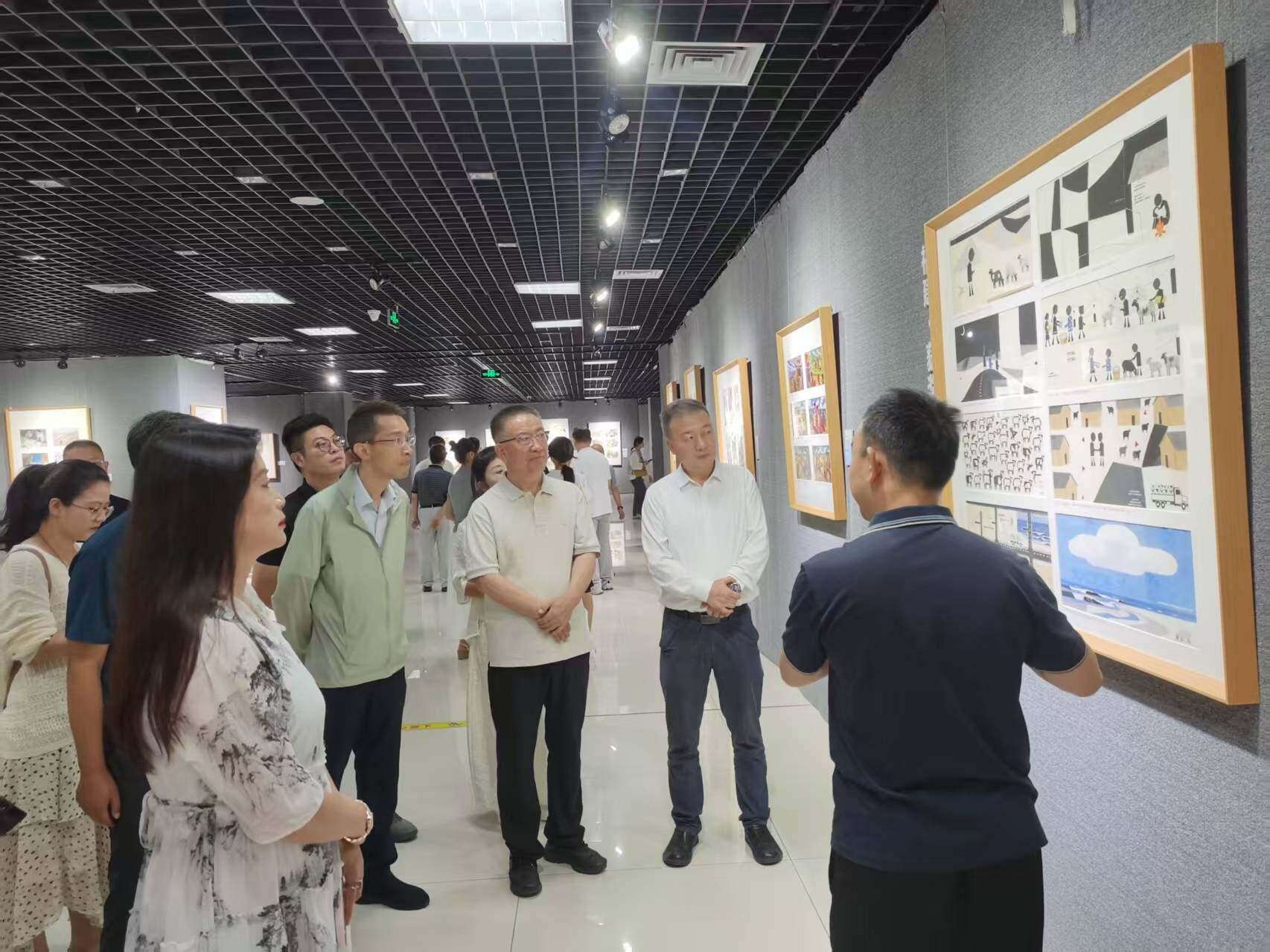 从连环画看“美术里的援宁故事”——闽宁连环画作品联展在宁夏银川举行