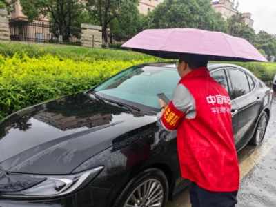 双台风接力风雨急 平安橙逆行践担当——平安产险福建分公司全力筑牢防汛防台“安全堤”