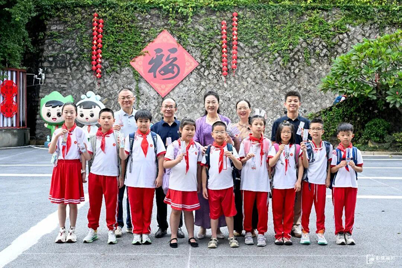 福州市乌山小学创新开展馆校合作红色主题教育。记者 石美祥 摄