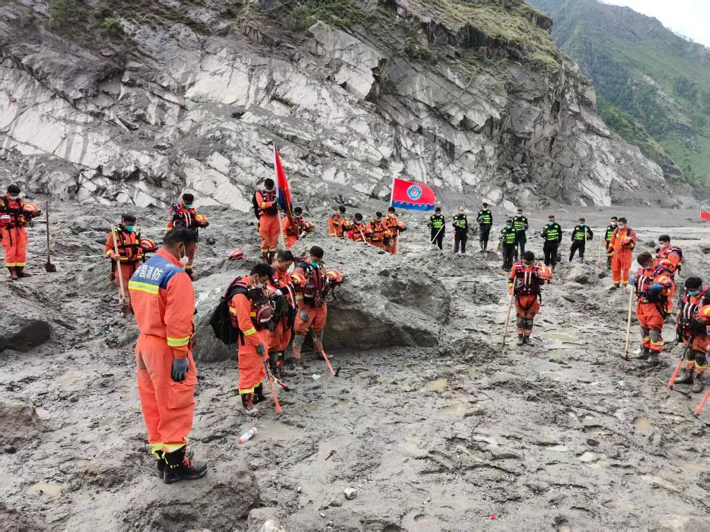 新华视点｜吉隆口岸泥石流灾害核心区一线见闻