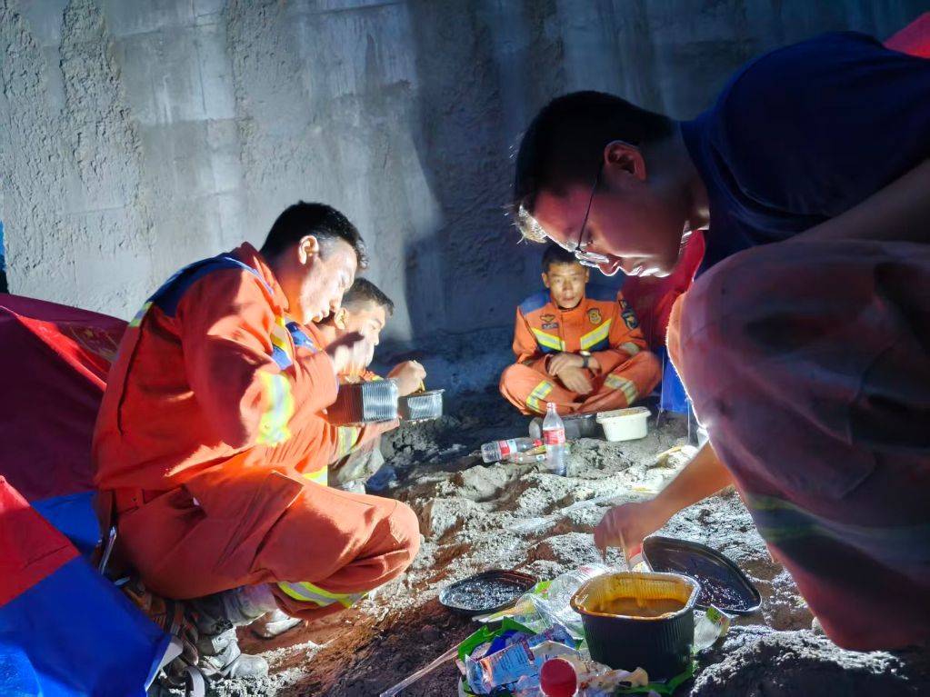 新华视点｜吉隆口岸泥石流灾害核心区一线见闻