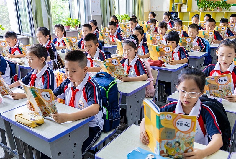 全国小学、初中已全部完成新教材替换