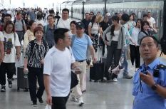 为期两个月的2026年铁路暑期运输圆满落幕
