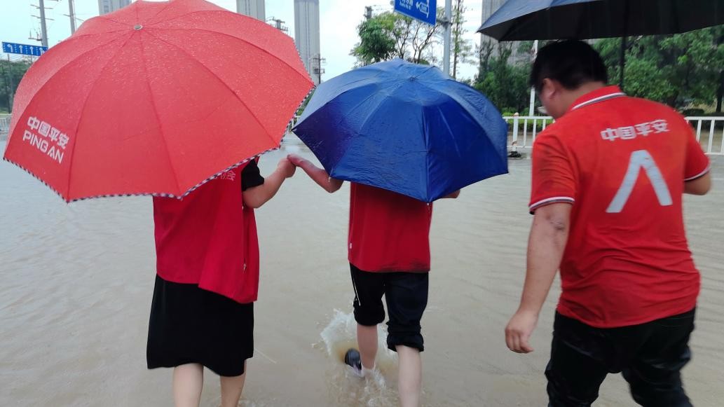 风雨兼程只为“安”——台风“沙德尔”回旋镖里，福建平安产险人写下的守护故事