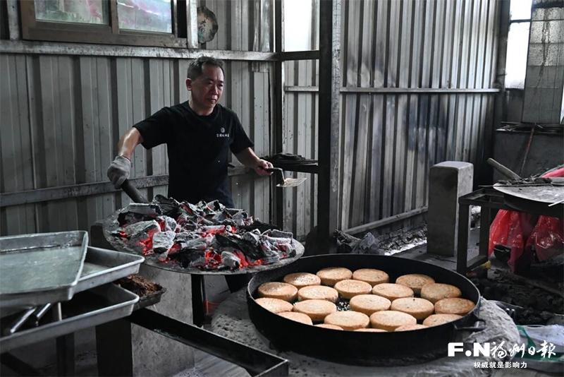 闽侯小箬：一份炭烤礼饼的守与变
