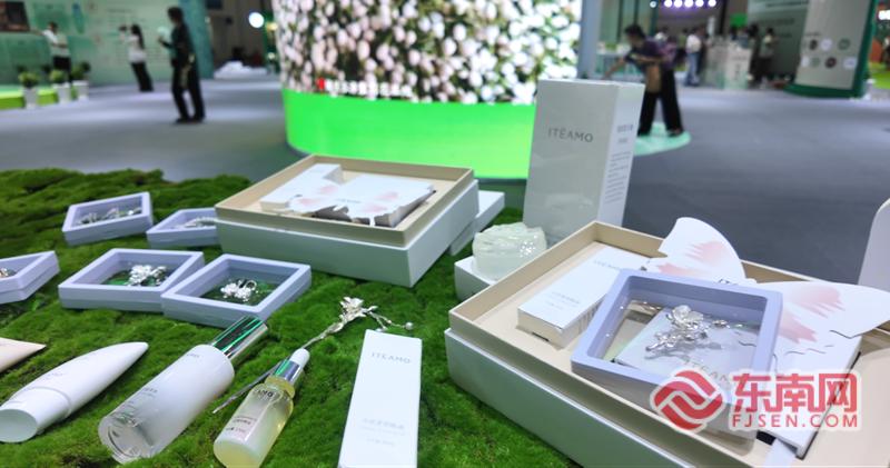 茉莉文创产品。