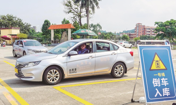 漳州市第二届网约车驾驶员技能竞赛收官