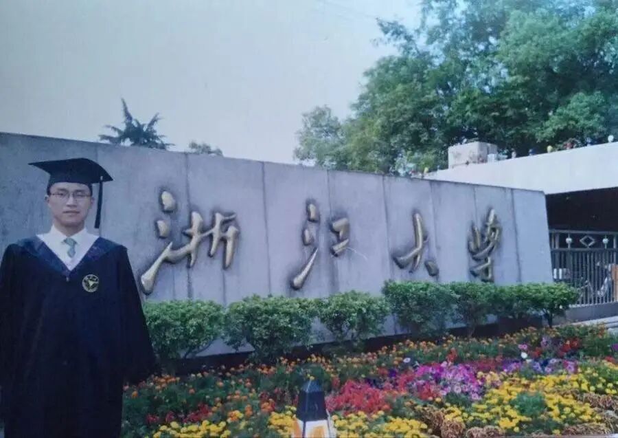 开学典礼上，“无臂教授”王争的这段演讲火了！