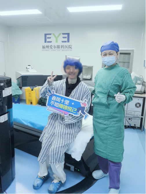 华裔姑娘摘镜590