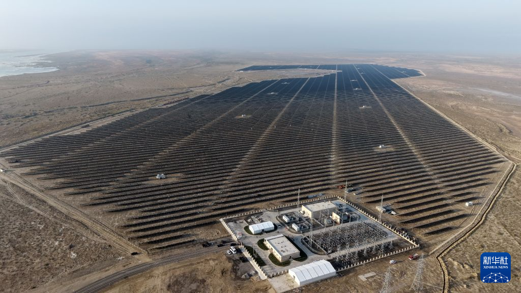 中企在阿塞拜疆投资建设的大型光伏项目正式并网