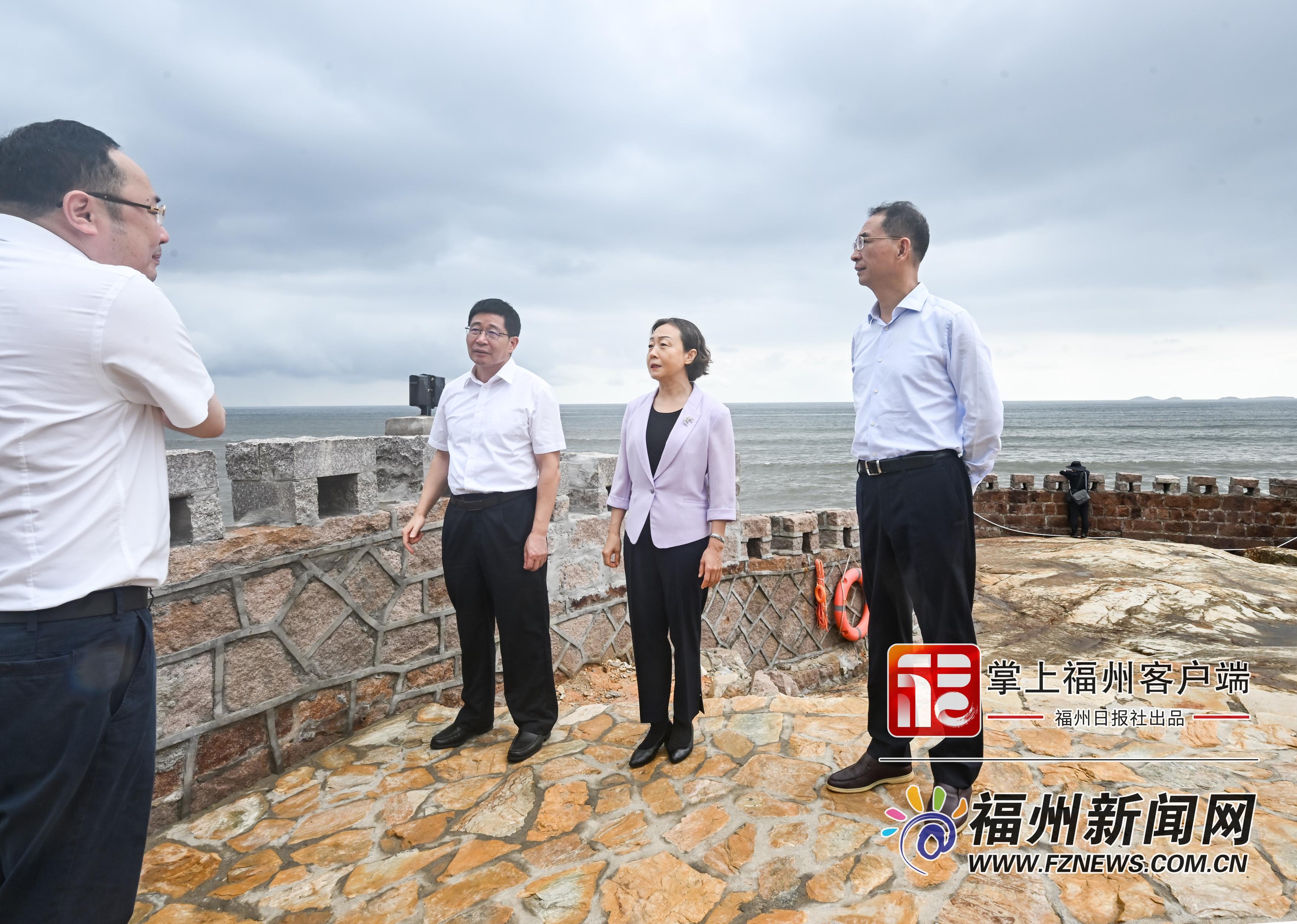 郭宁宁吴贤德调研检查节日市场保供稳价、文旅综合促消费和安全生产工作