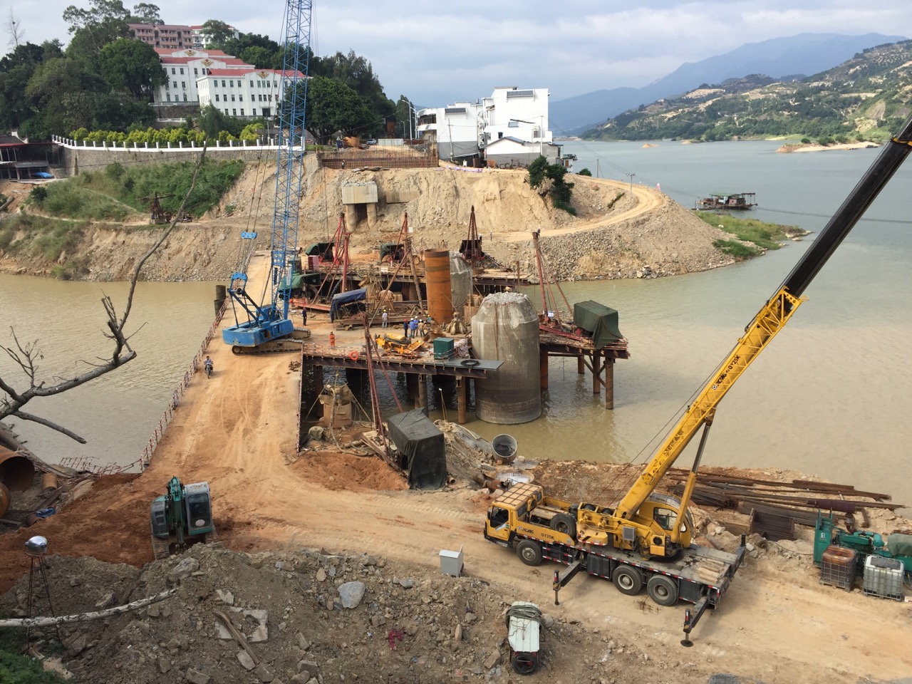3. 重建攻坚施工&mdash;&mdash;桩基施工
