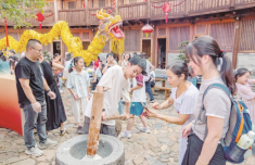 第二届海峡两岸（漳州）妇女家庭嘉年华中秋国庆联谊活动举办